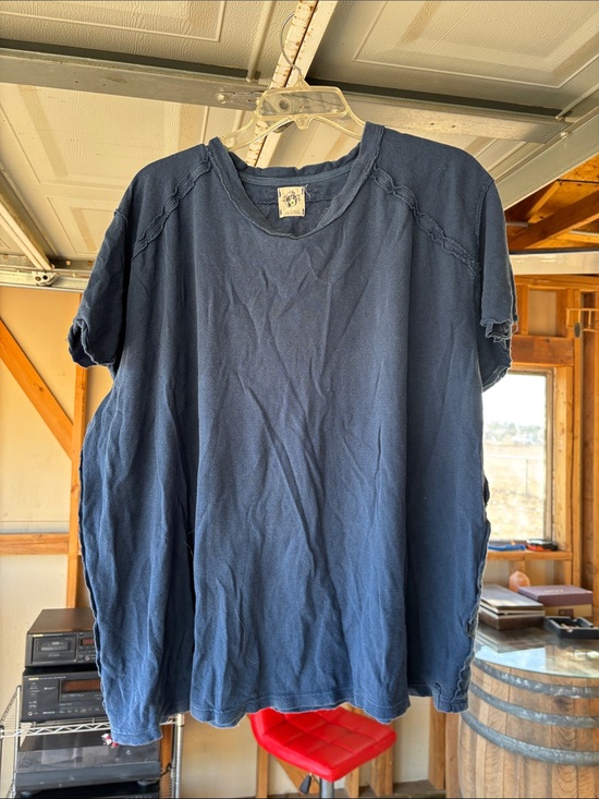 We The Free Tops - We The Free Short Sleeve Crewneck Tee in Navy